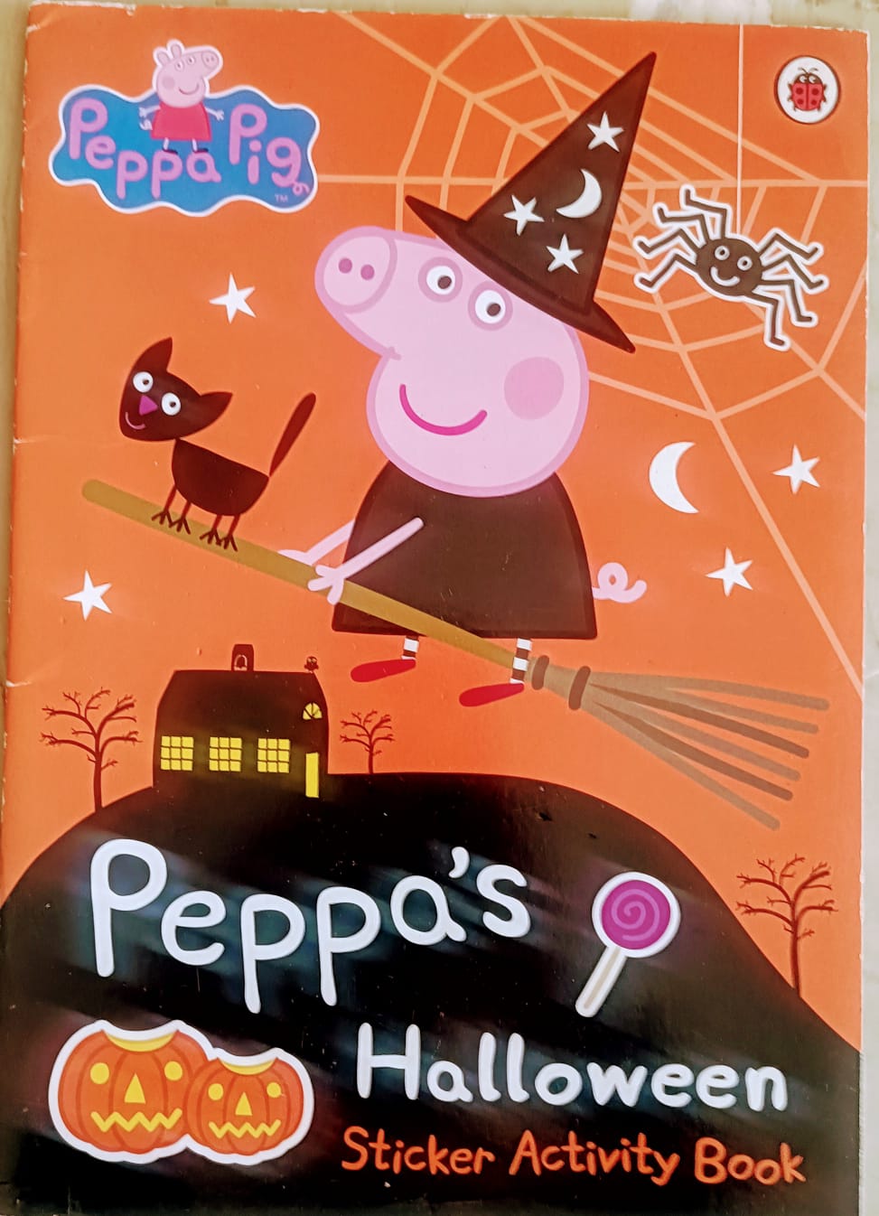 PEPPA PIG -PEPPA'S HOLLOWEEN -STICKER ACTIVITY BOOK